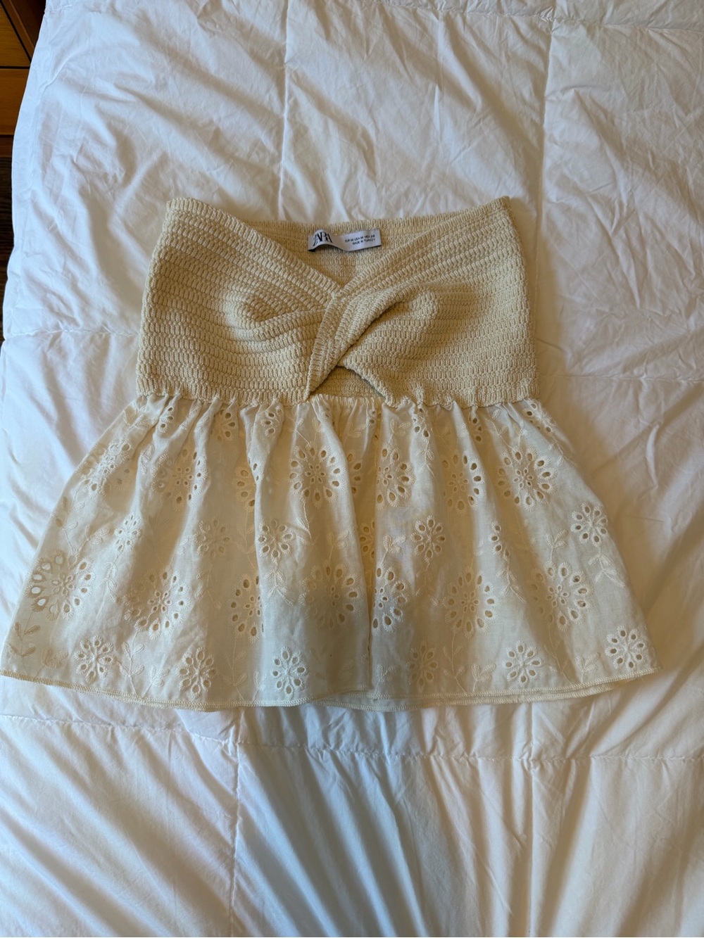 Zara Cream Eyelet Mini Skirt with Knitted Twist Waistband
